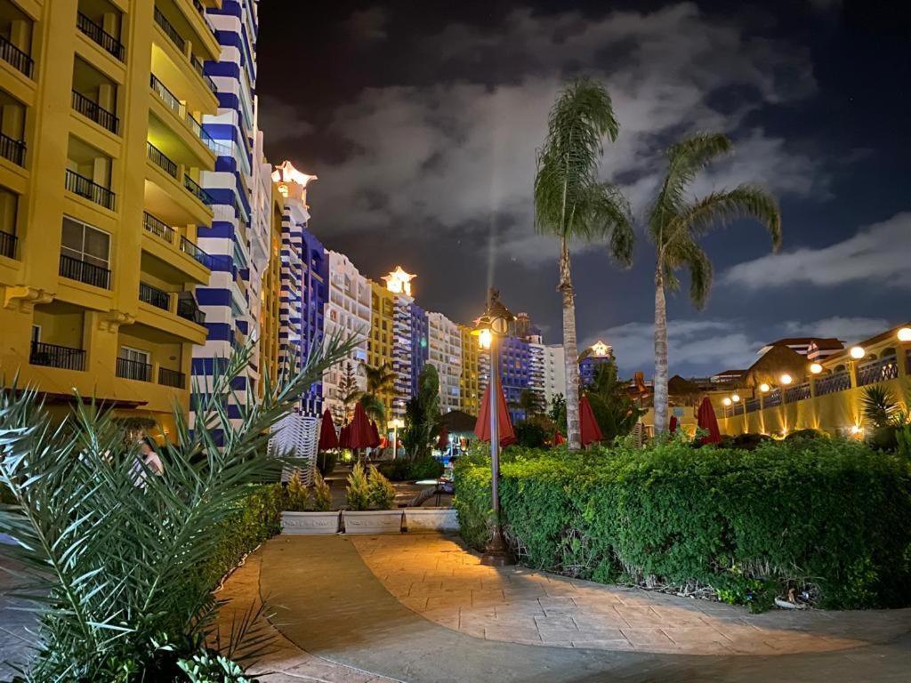 Porto Marina Resort Chalets Families Only El-Alameyn Dış mekan fotoğraf