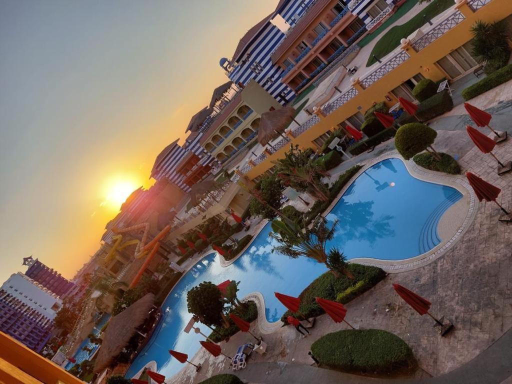 Porto Marina Resort Chalets Families Only El-Alameyn Dış mekan fotoğraf