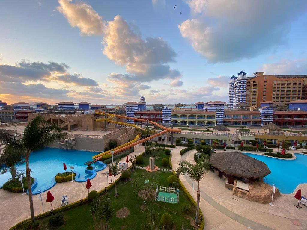 Porto Marina Resort Chalets Families Only El-Alameyn Dış mekan fotoğraf