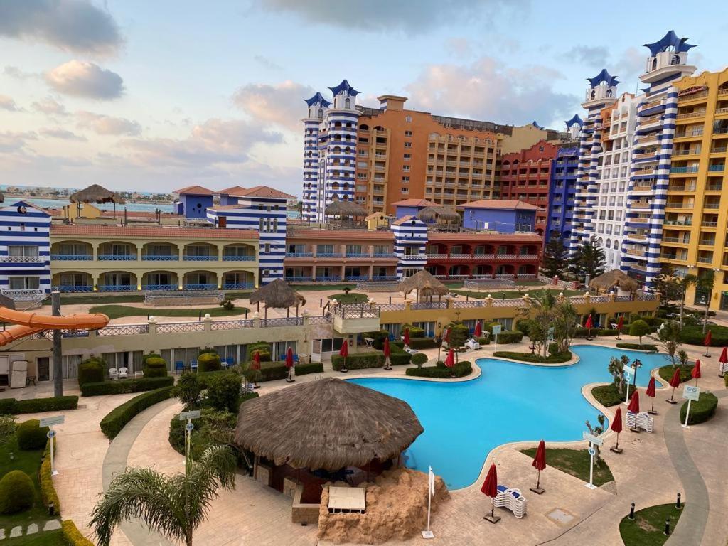 Porto Marina Resort Chalets Families Only El-Alameyn Dış mekan fotoğraf