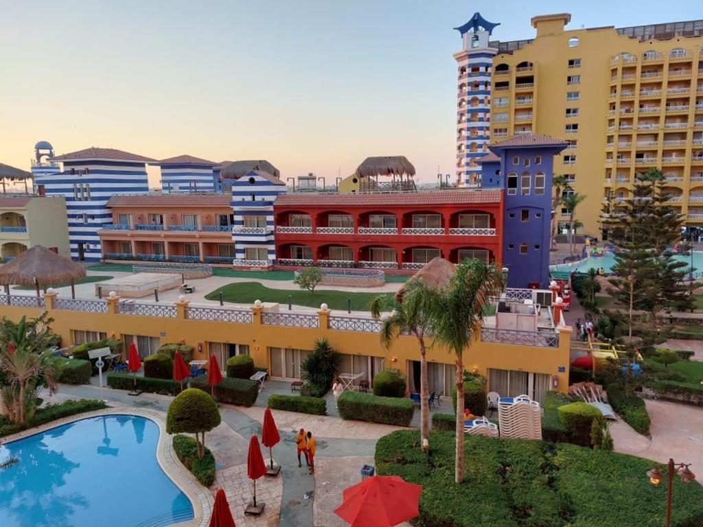 Porto Marina Resort Chalets Families Only El-Alameyn Dış mekan fotoğraf