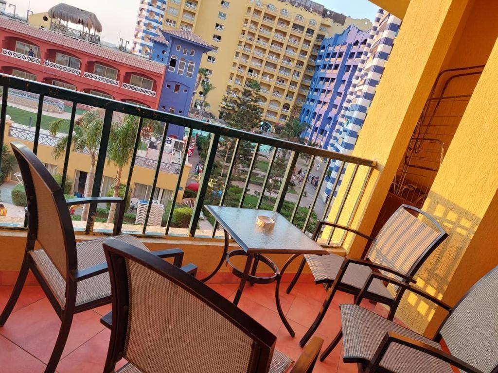 Porto Marina Resort Chalets Families Only El-Alameyn Dış mekan fotoğraf
