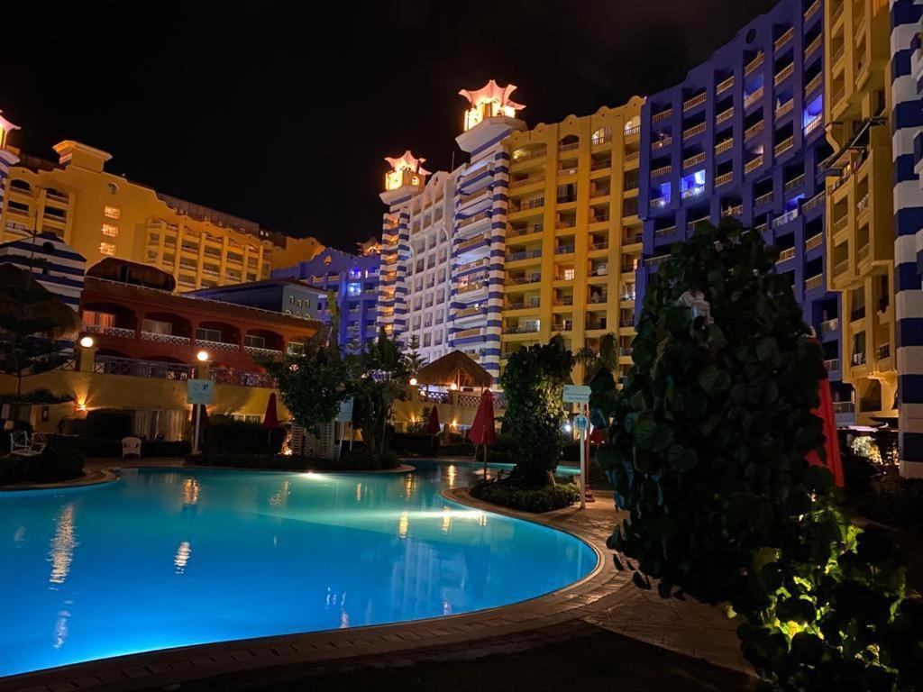 Porto Marina Resort Chalets Families Only El-Alameyn Dış mekan fotoğraf
