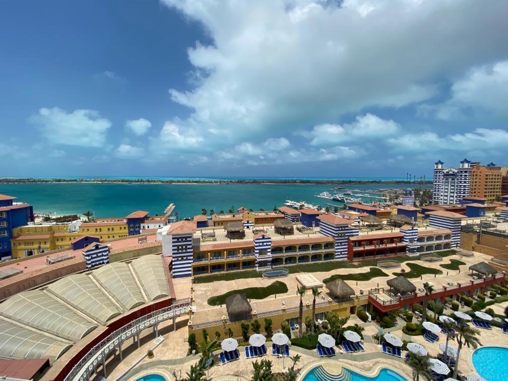 Porto Marina Resort Chalets Families Only El-Alameyn Dış mekan fotoğraf